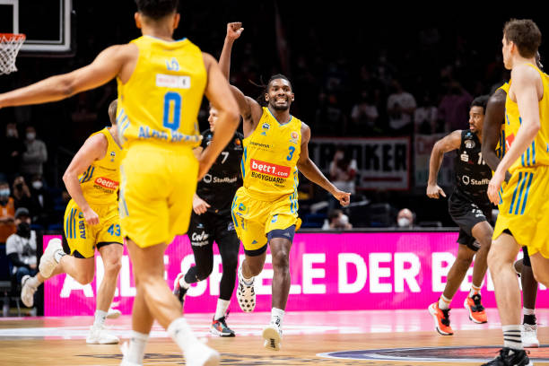 以其独到的 以其独到的